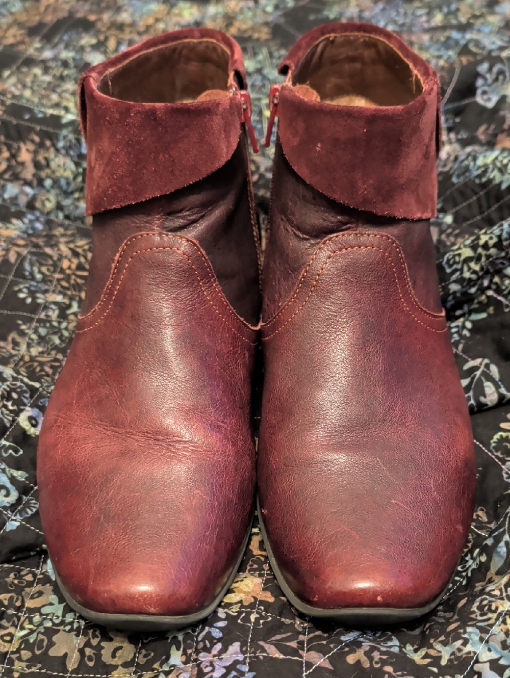 Think! Burgundy Leather Ankle Boots